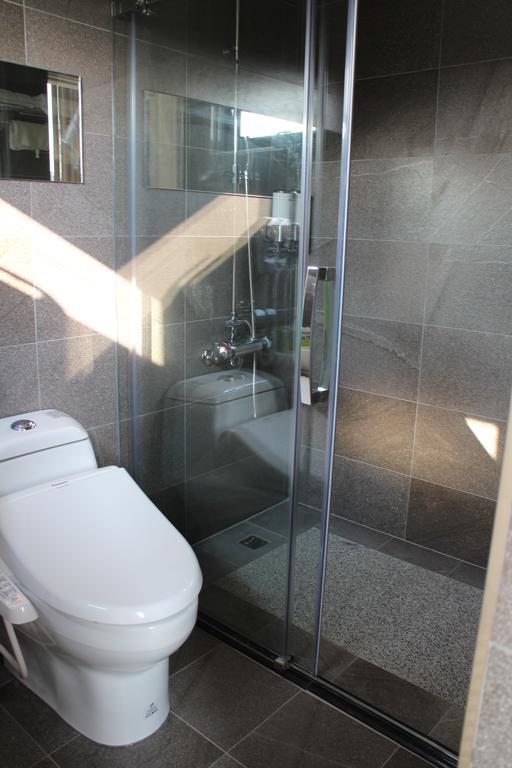 Jinning San Yuan Guest House מראה חיצוני תמונה