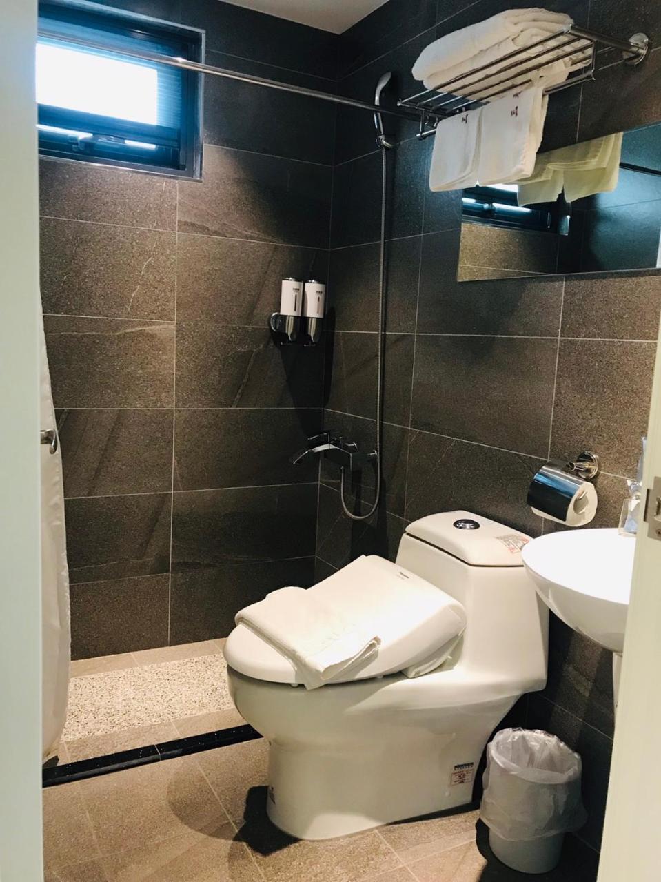 Jinning San Yuan Guest House מראה חיצוני תמונה